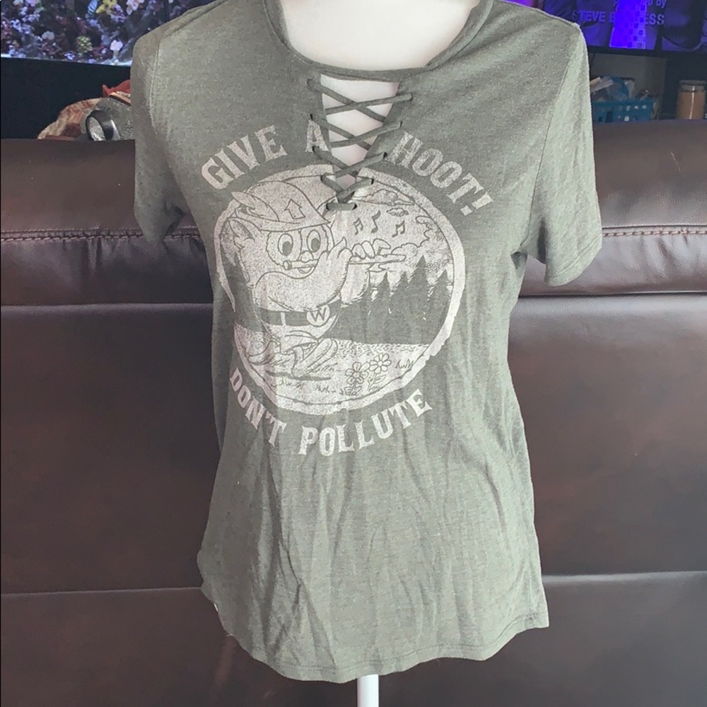 Tee shirt